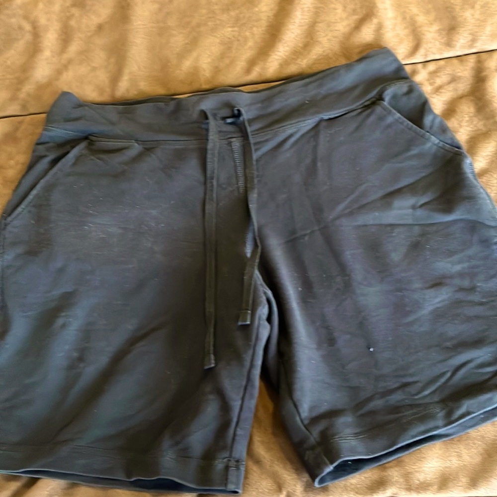 M Black Cotton Drawstring Lounge Shorts